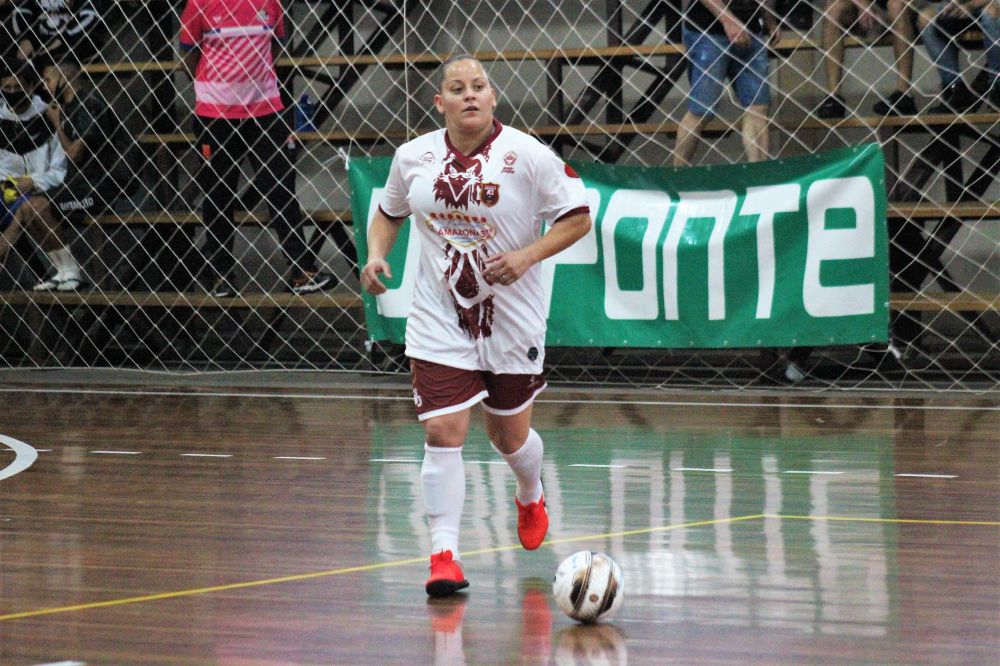 Com goleada, Imigrante é campeão feminino de futsal em Porto Alegre