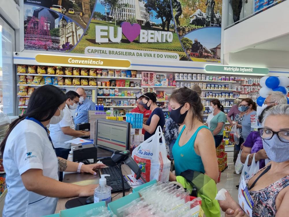 Farmácias São João inaugurou sua quarta unidade na Avenida Roberto